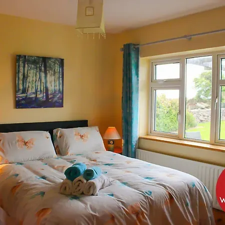 The Lakes Wellness Self Catering * Partry